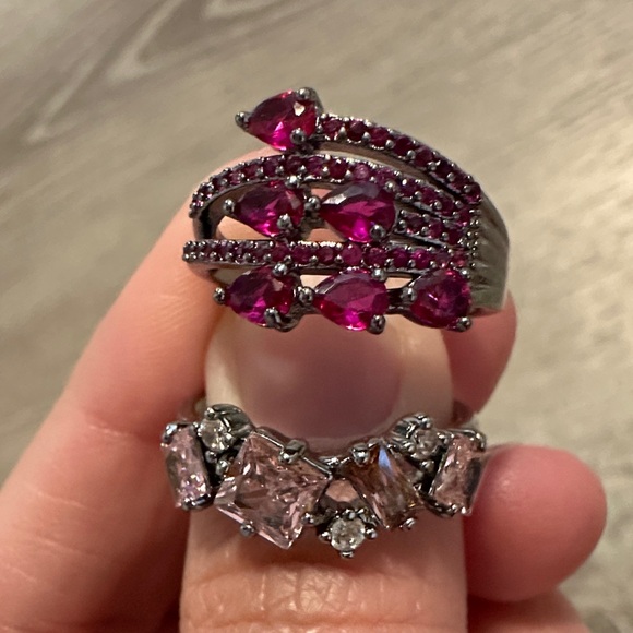 Bomb Party Women’s Set of‎ Seven Pieces of Elegant Necklaces & Rings Size 5 & 6 - Picture 13 of 13